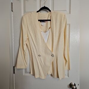 Elegant Cream Women's Blazer